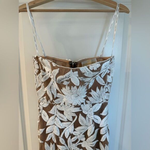 NEW Bronx and Banco Dahlia Maxi Dress in White Silver Floral Strapless - Picture 9 of 16